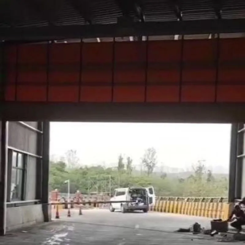 7字型堆积门